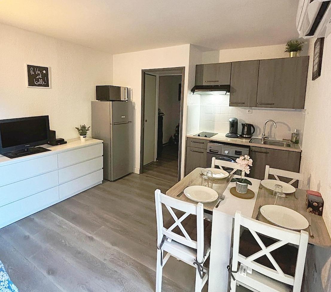 Charmant Studio Climatise 24 M2 Terrasse A 100M De La Plage Saint-Mandrier-sur-Mer Exterior foto