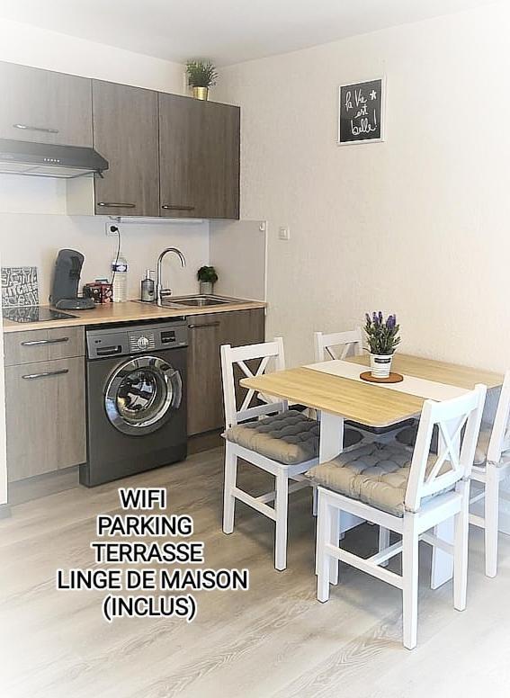 Charmant Studio Climatise 24 M2 Terrasse A 100M De La Plage Saint-Mandrier-sur-Mer Exterior foto
